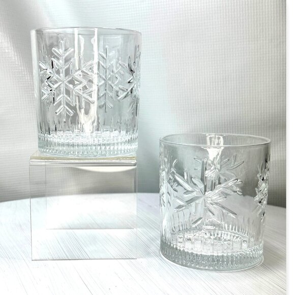 2023 Makers Mark Christmas Rocks Glasses NWT Snowflakes - Picture 1 of 8